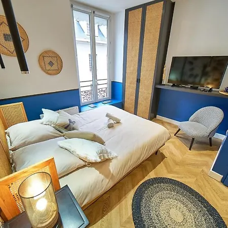 La Palmeraie-joli Studio-metro Valmy-vaise Apartment *
